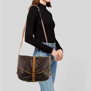 Vintage Louis Vuitton Monogram Saumur 35 Shoulder Bag